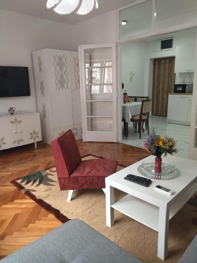 Palace Luxury Apartments The Heart Of 베오그라드 외부 사진